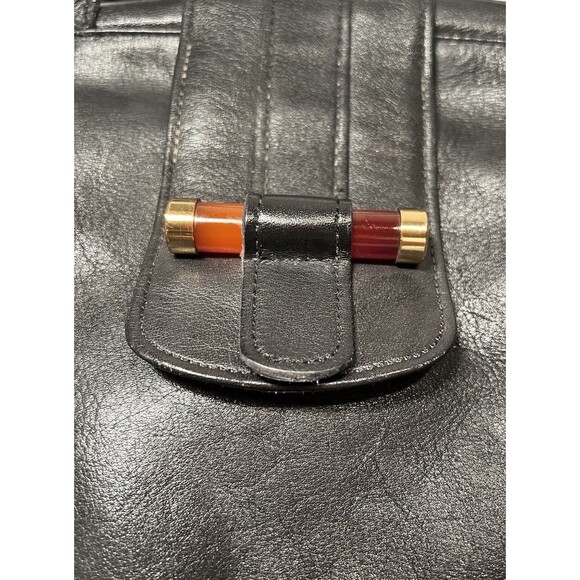 Etienne Aigner Vintage Leather Shoulder Bag Purse In Black W/ Bakelite Closure - Picture 3 of 14